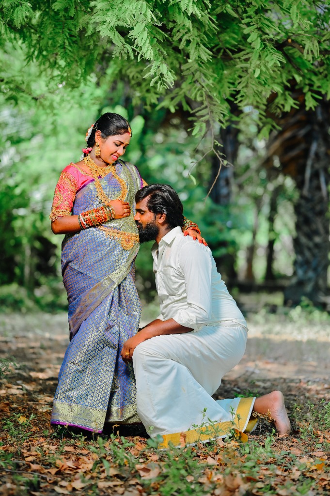 Outdoor Maternity Shoot - Chandru Capture Photography